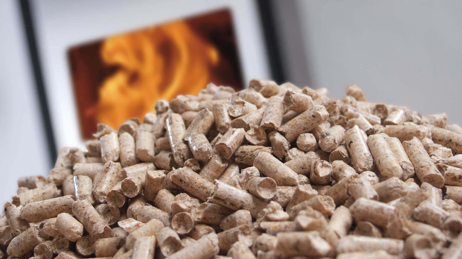 Holzpellets und Kamin